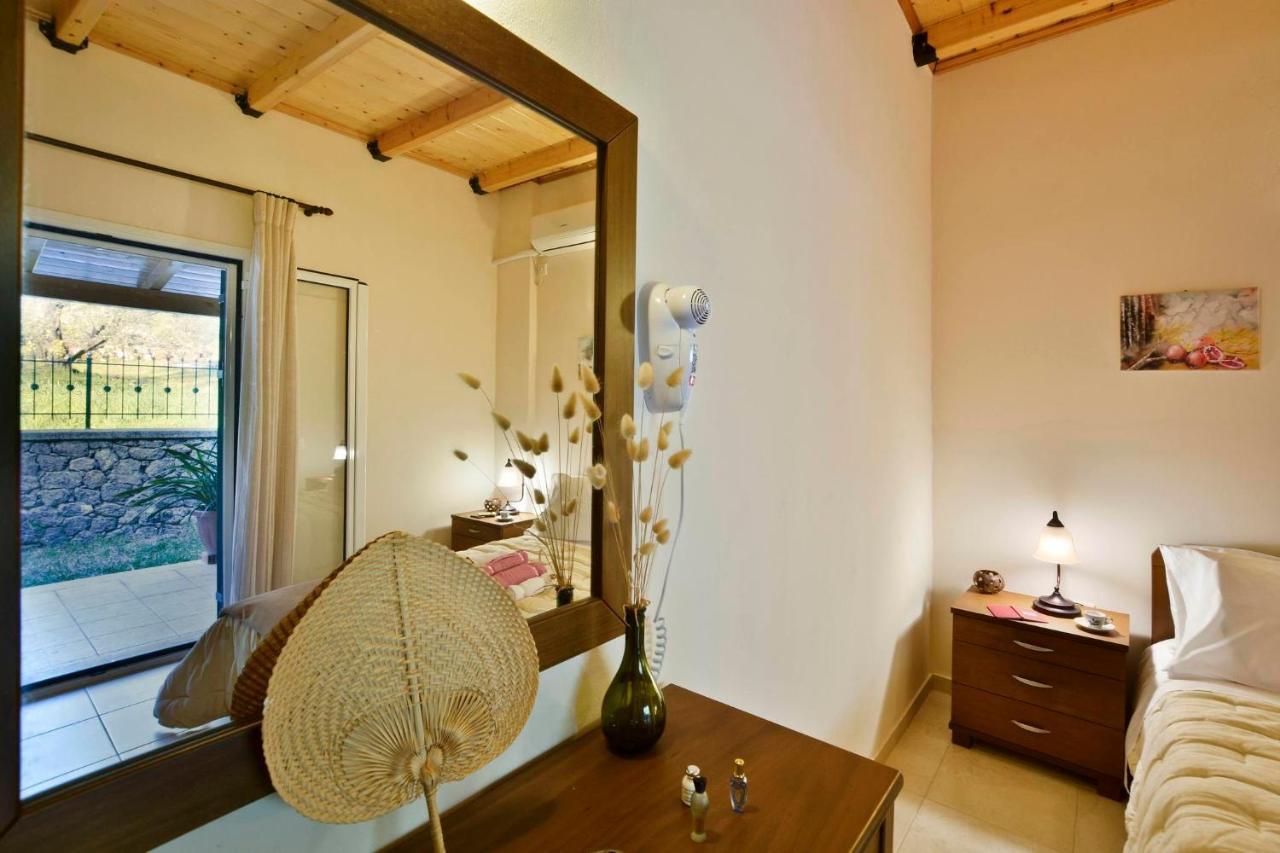 Sunset Cottage Paramonas  Екстер'єр фото